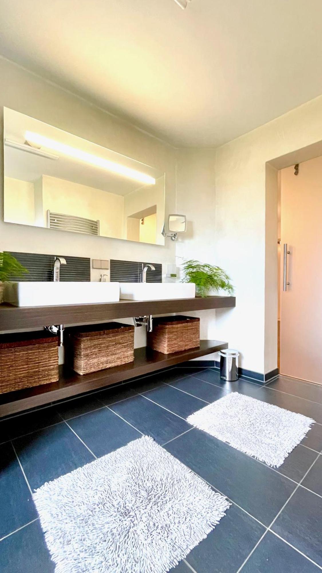Ludwigshome Luxus - Zentral, Kostenloser Parkplatz, Terrasse Λούντβιχσμπουργκ Εξωτερικό φωτογραφία